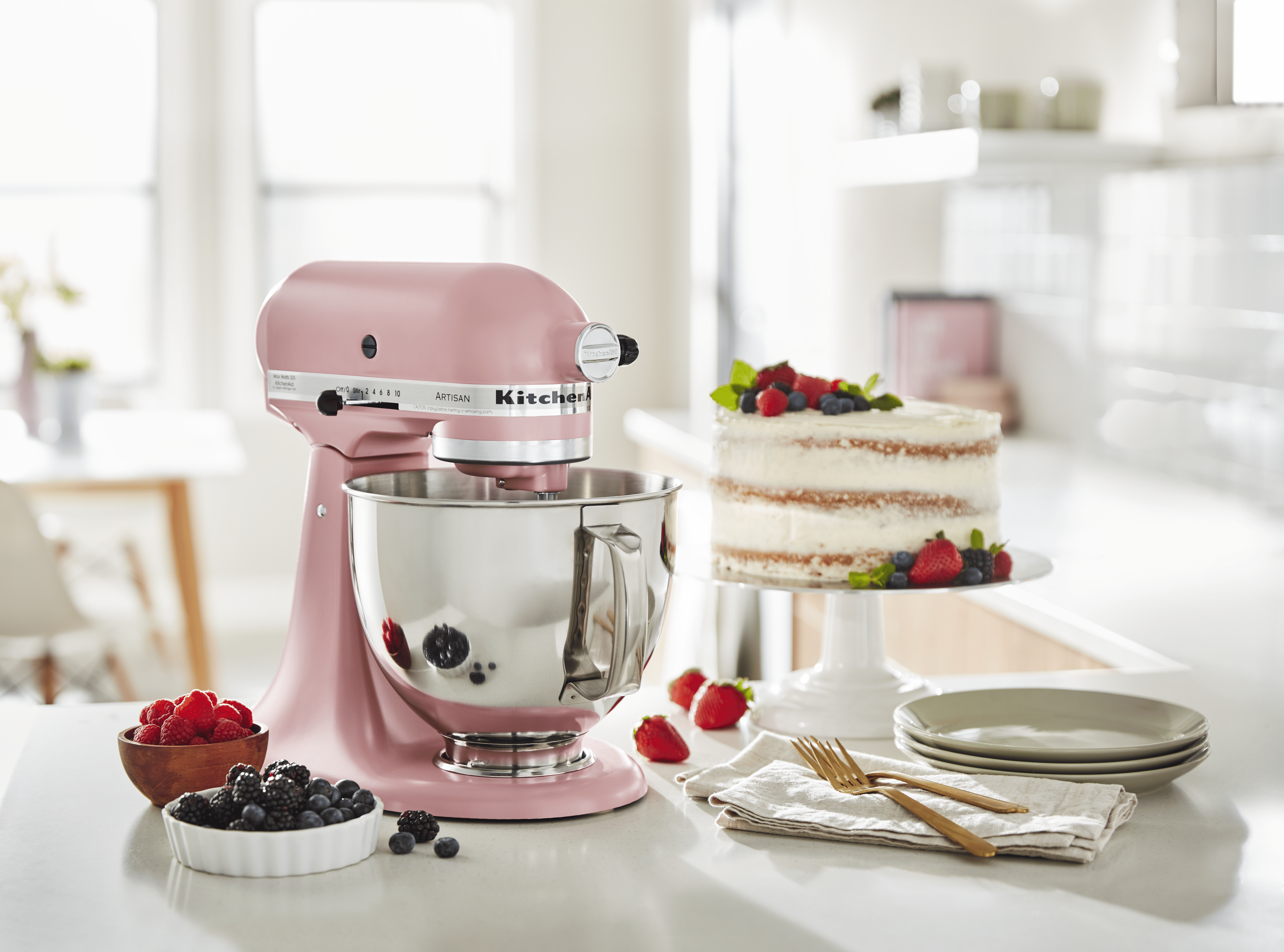 Artisan® Series 5 Quart Tilt-Head Stand Mixer w/ Extra Bowl